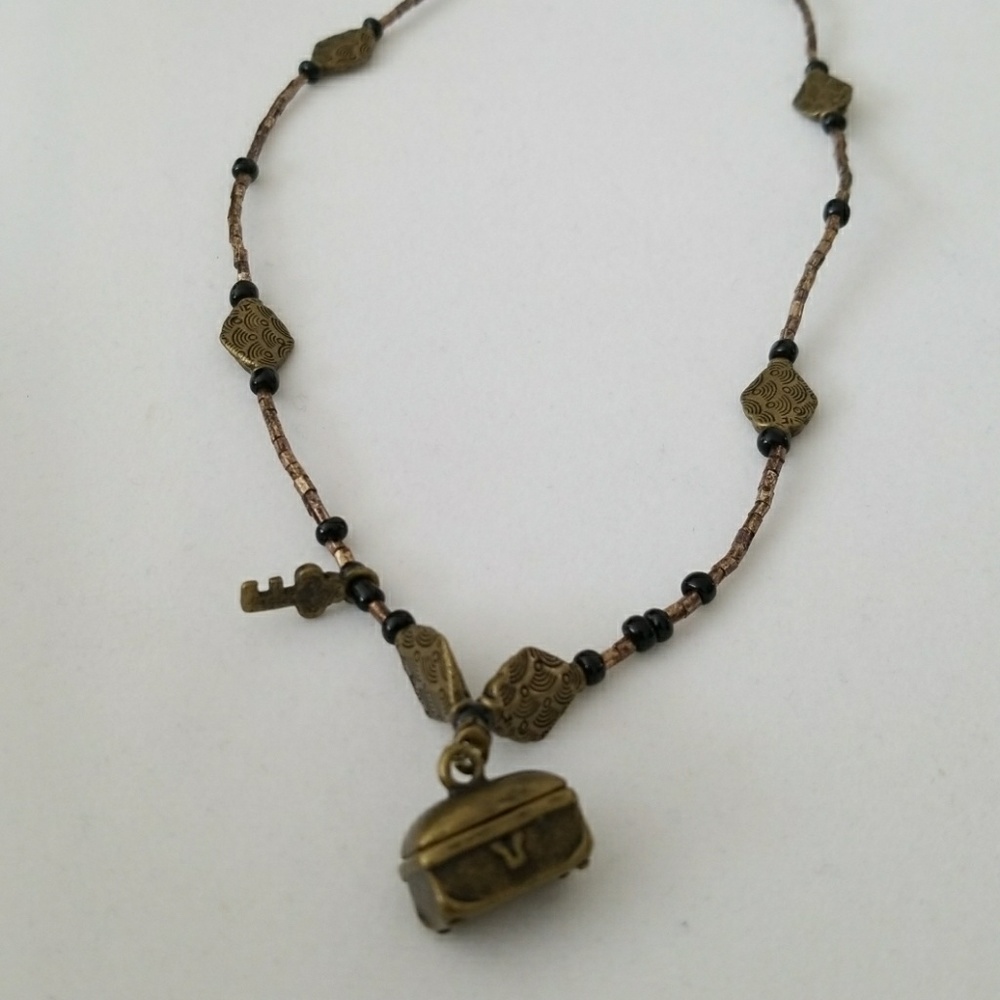 K.C Design 1 - Picture 3 of 6